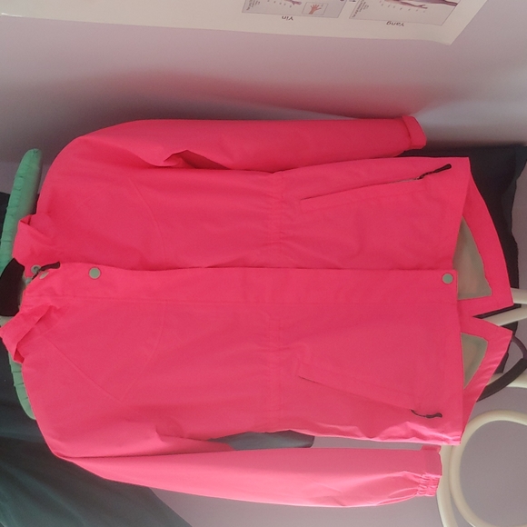 Fluorescent pink McKinley rain coat - Picture 7 of 8